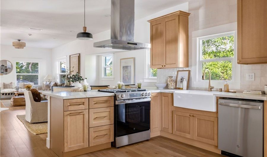 5670 Hub St, Los Angeles, CA 90042 - 4 Beds, 2 Bath