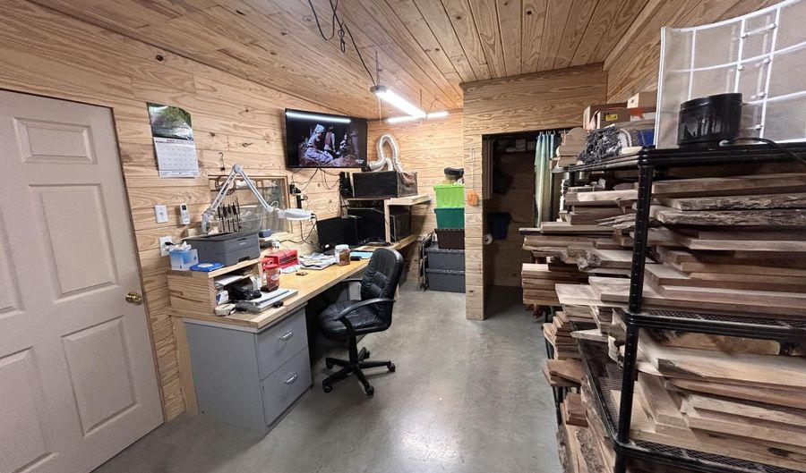 1926 Newman Hollow Rd, Bean Station, TN 37708 - 4 Beds, 3 Bath