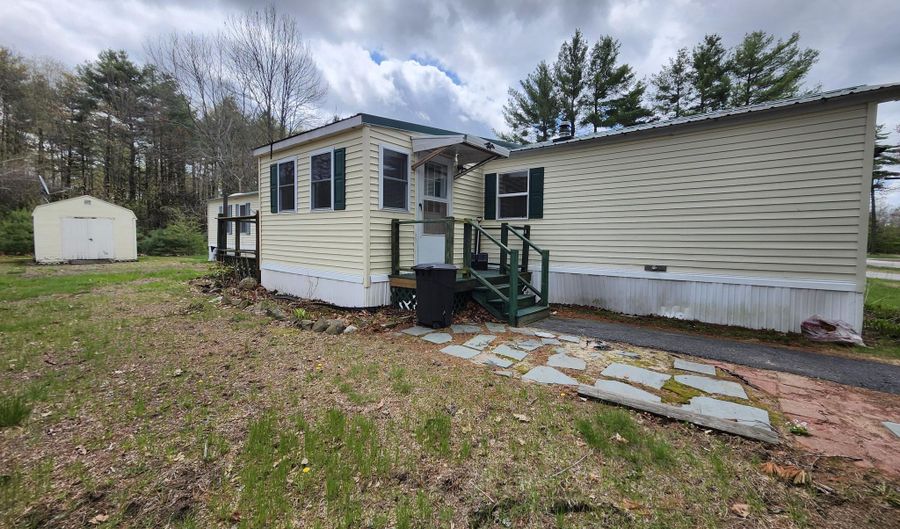 50 Holiday Ln, Standish, ME 04084 - 3 Beds, 2 Bath