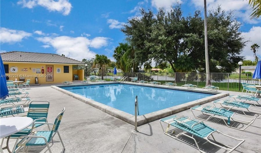 11477 NW 39th Ct 205-1, Coral Springs, FL 33065 - 2 Beds, 2 Bath