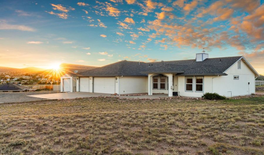 2150 W Lazy Ranch Rd, Chino Valley, AZ 86323 - 3 Beds, 2 Bath