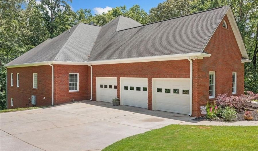 106 Shalea Ln, Ball Ground, GA 30107 - 4 Beds, 6 Bath