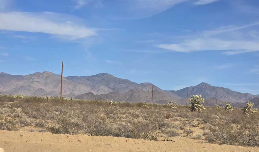 320 Acres W Brittlebush Dr, Yucca, AZ 86438 - 0 Beds, 0 Bath