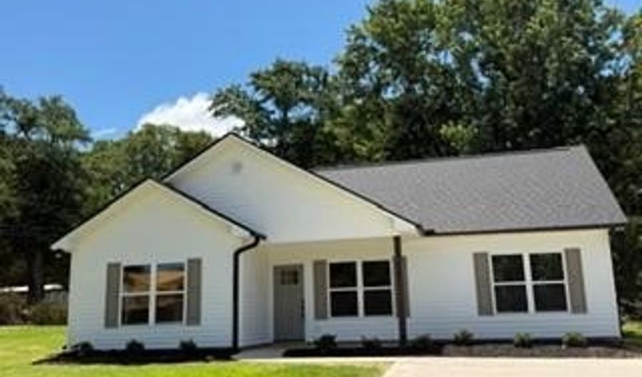 147 Stevenson Dr, Belton, SC 29627 - 3 Beds, 2 Bath