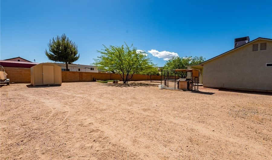 3750 N Prescott St, Kingman, AZ 86409 - 3 Beds, 2 Bath