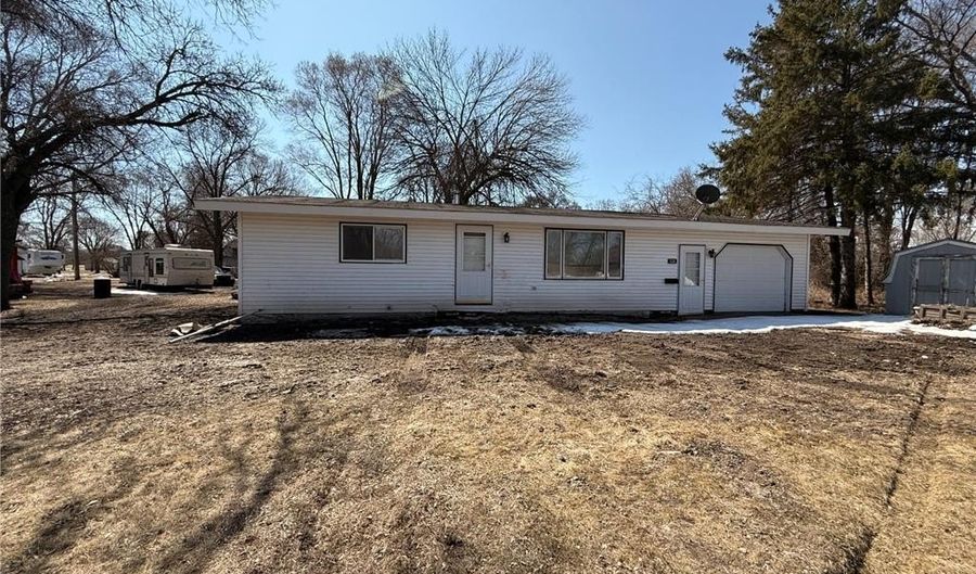528 W Sorenson Ave, Appleton, MN 56208 - 2 Beds, 1 Bath