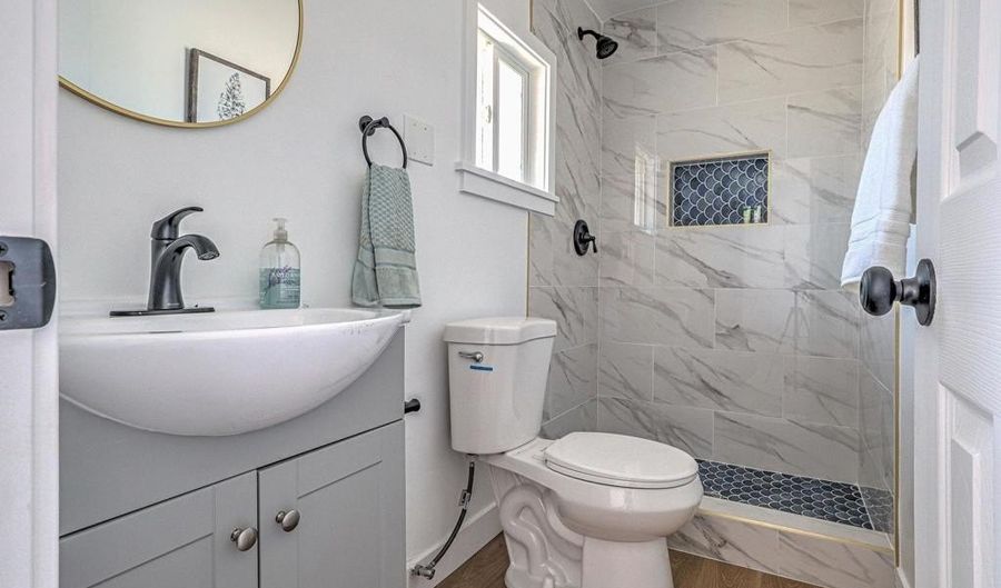 4711 Landis St, San Diego, CA 92105 - 1 Beds, 2 Bath