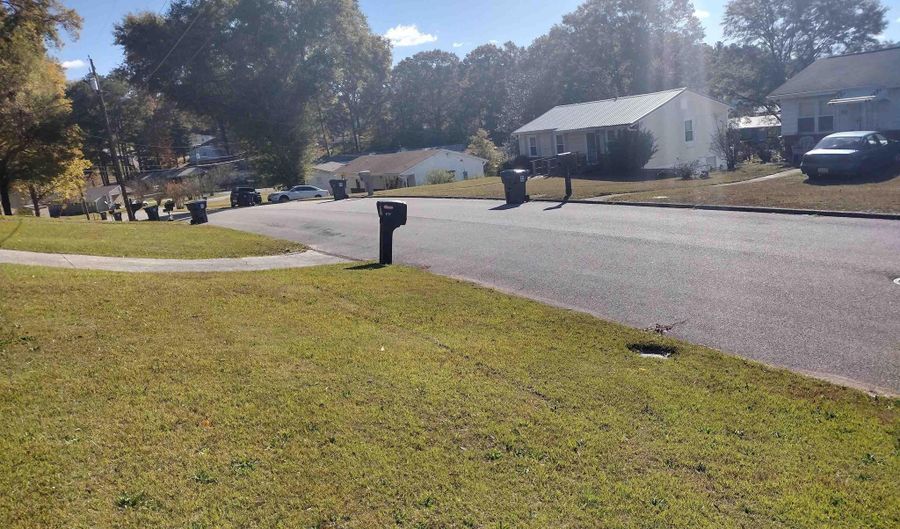 1621 W 22ND St, Anniston, AL 36201 - 3 Beds, 1 Bath