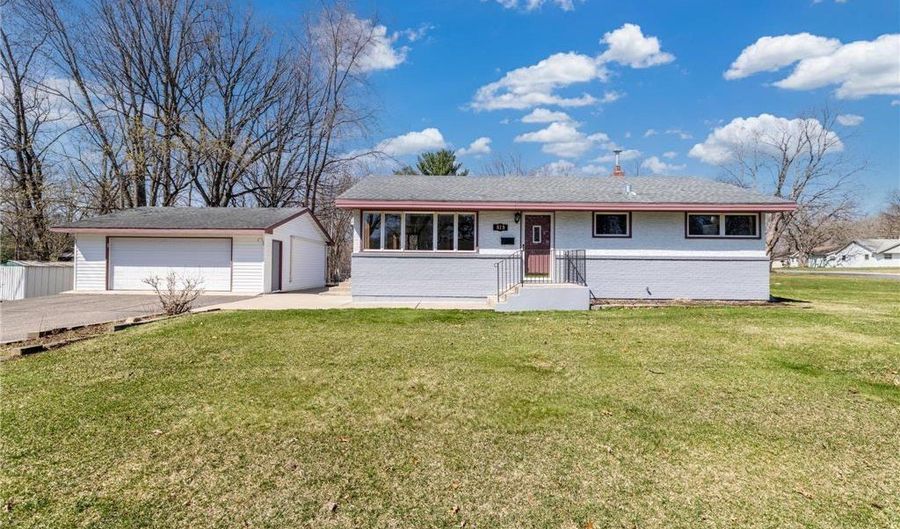 819 9th Ave, Anoka, MN 55303 - 3 Beds, 1 Bath