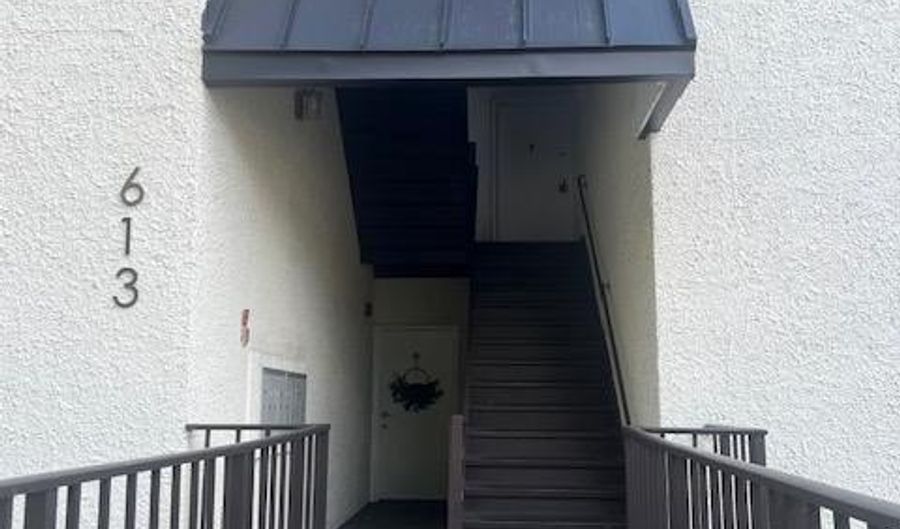 613- G OAKLAND HILLS Ct #302, Arnold, MD 21012 - 1 Beds, 1 Bath