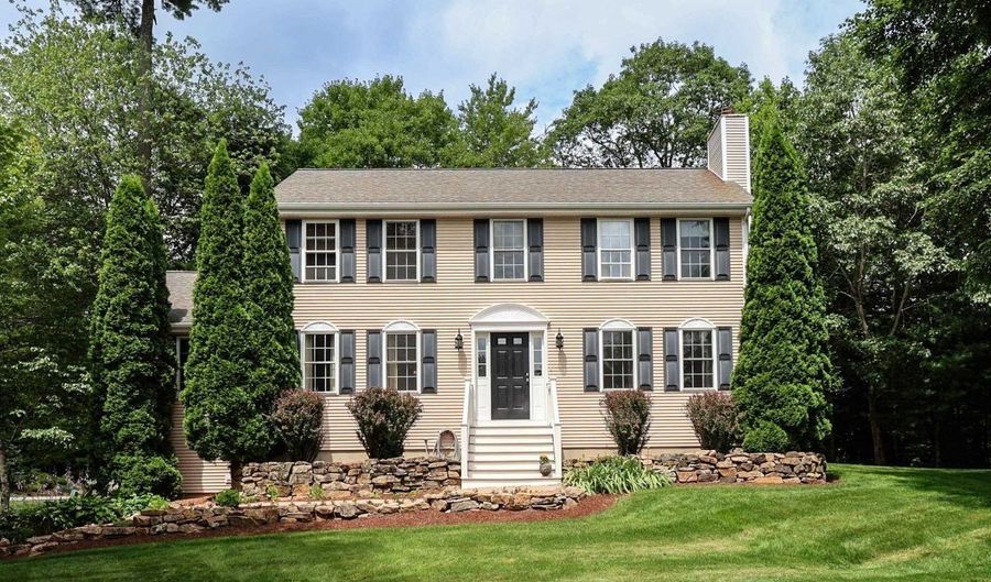 4 Quarry Ct, Auburn, NH 03032 - 3 Beds, 2 Bath