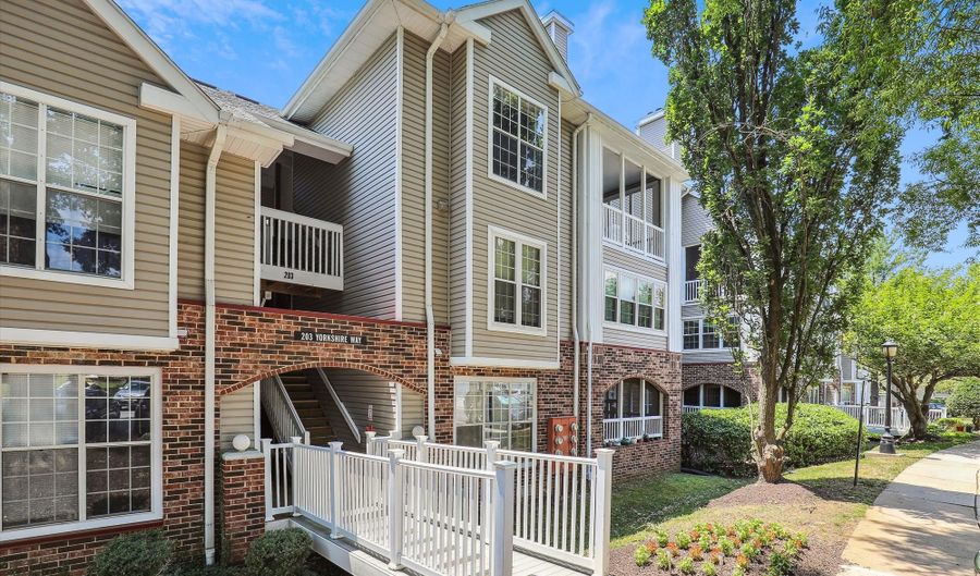 203 YORKSHIRE Way 203-K, Bel Air, MD 21014 - 2 Beds, 2 Bath