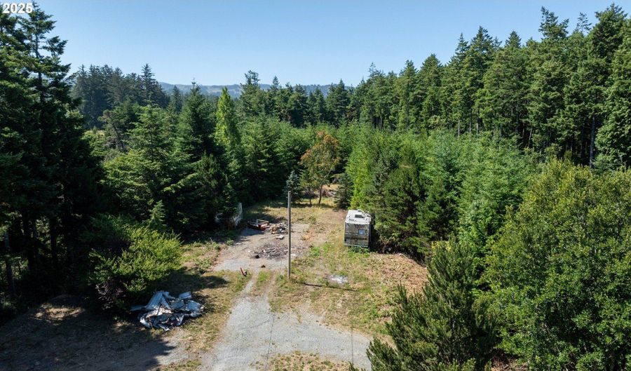 45746 HIGHWAY 101, Bandon, OR 97411 - 2 Beds, 1 Bath