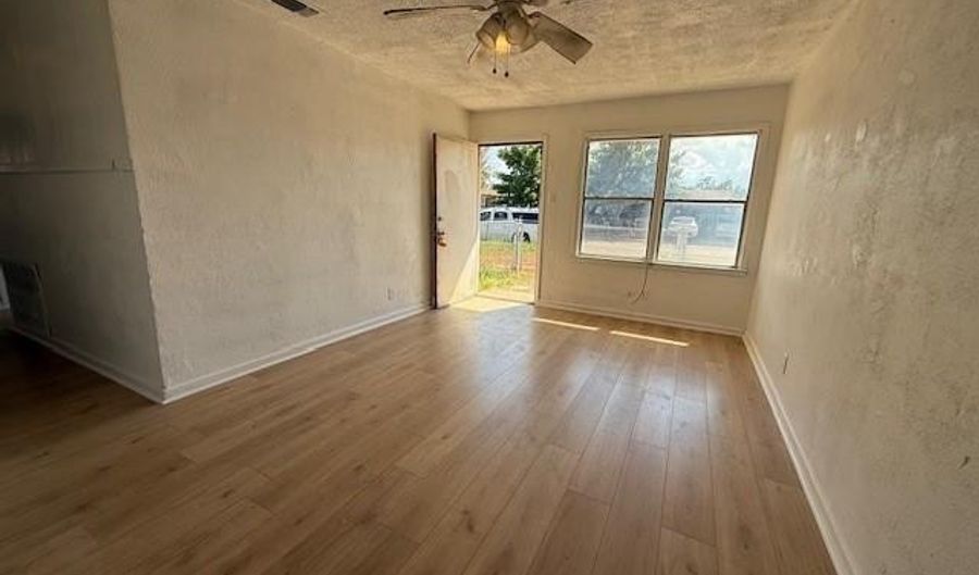 5326 Questa Dr, Abilene, TX 79605 - 4 Beds, 1 Bath