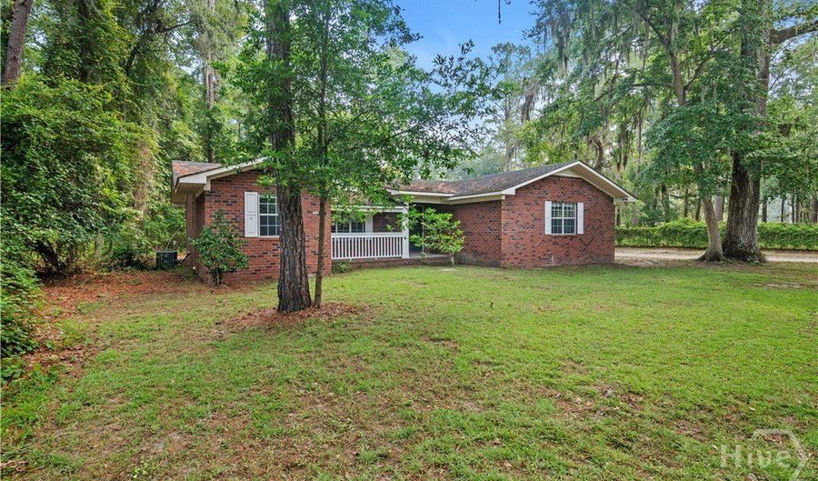 85 Waters Ave, Allenhurst, GA 31301 - 3 Beds, 2 Bath