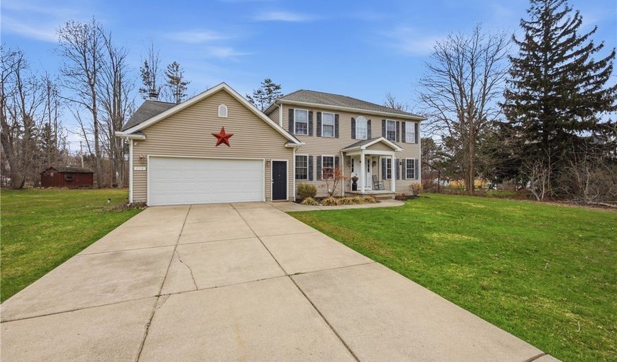 119 North Ln, Angola, NY 14006 - 4 Beds, 4 Bath