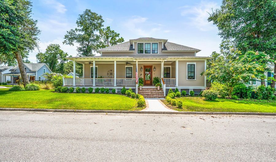 42 Sweet Olive Dr, Beaufort, SC 29907 - 4 Beds, 4 Bath