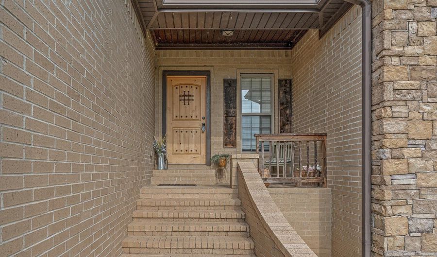 1940 Mountain Ridge Rd, Batesville, AR 72501 - 4 Beds, 3 Bath