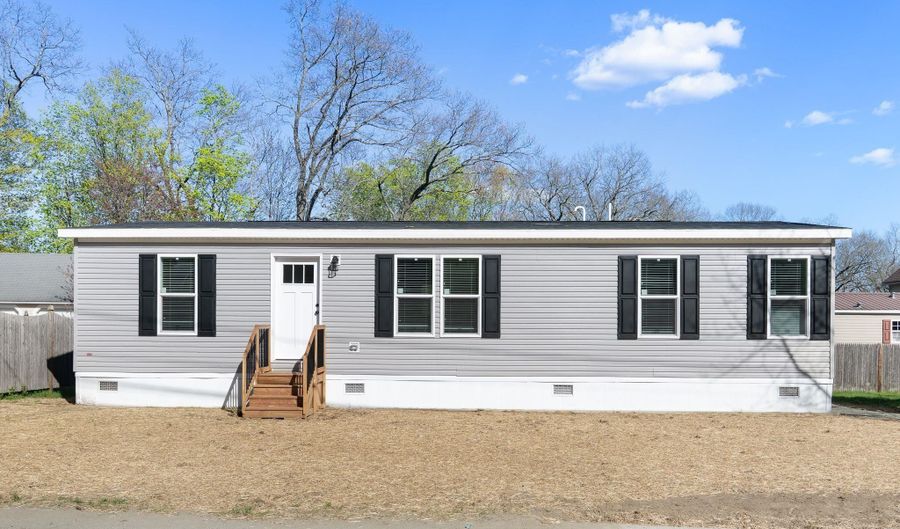 550 S Main St, Brattleboro, VT 05301 - 3 Beds, 2 Bath