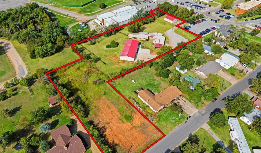 1301 S 8th, Alva, OK 73717 - 4 Beds, 3 Bath