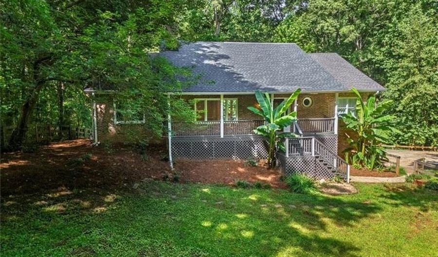781 Grist Ml, Acworth, GA 30101 - 7 Beds, 6 Bath