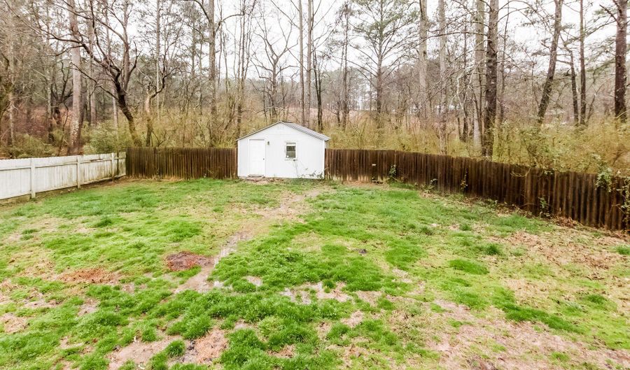 150 Cedar Crk, Acworth, GA 30101 - 3 Beds, 2 Bath