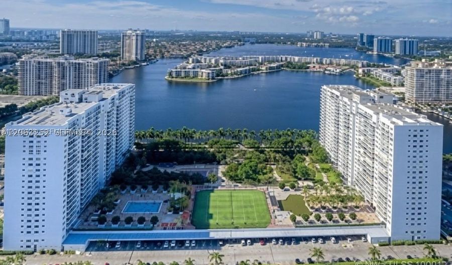 2801 NE 183rd St 508W, Aventura, FL 33160 - 1 Beds, 2 Bath