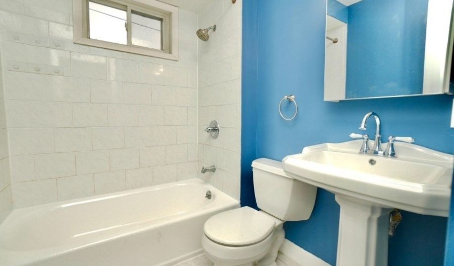 466 Cortlandt St 2nd Floor 2, Belleville, NJ 07109 - 3 Beds, 1 Bath