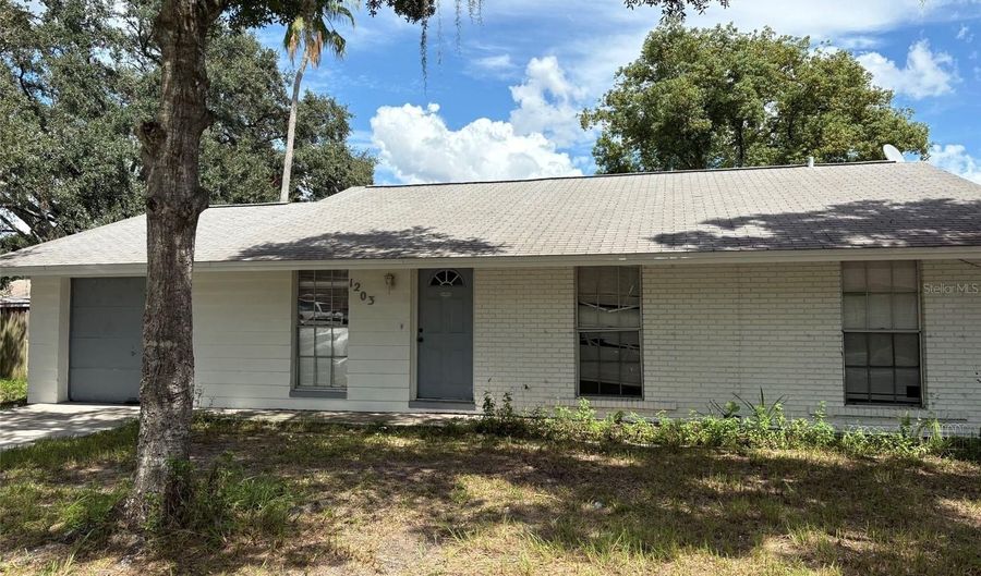 1203 WINDY RIDGE Dr, Brandon, FL 33510 - 3 Beds, 2 Bath