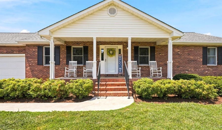419 Holly Hills Dr, Altavista, VA 24517 - 3 Beds, 3 Bath