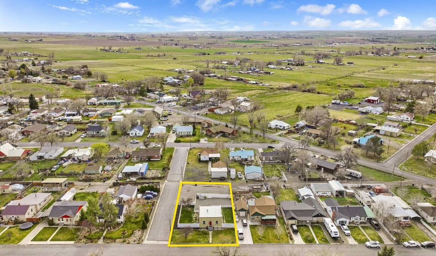 801 N 12th Ave, Buhl, ID 83316 - 2 Beds, 1 Bath