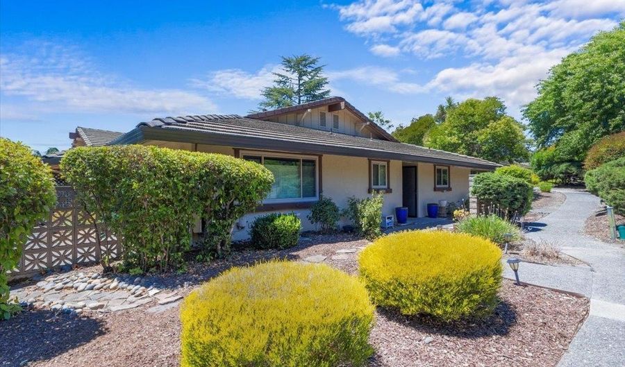 442 Las Casitas Court A, Santa Rosa, CA 95404 - 2 Beds, 2 Bath
