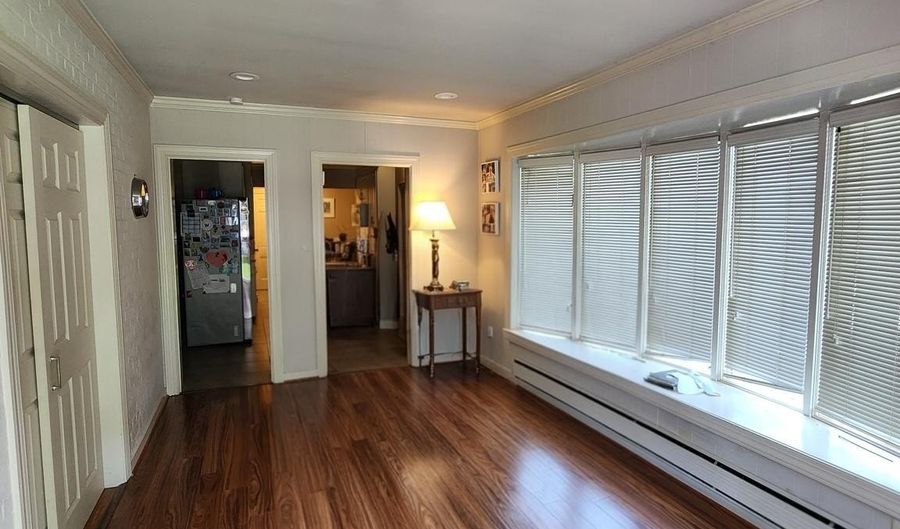 3200 RUSSELL Rd, Alexandria, VA 22305 - 3 Beds, 2 Bath