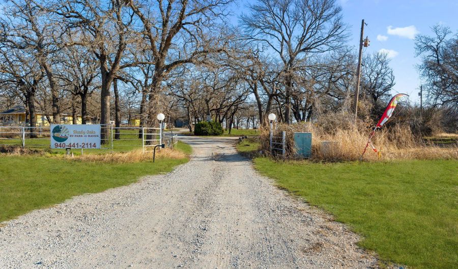 114 Private Road 2387, Alvord, TX 76225 - 2 Beds, 2 Bath