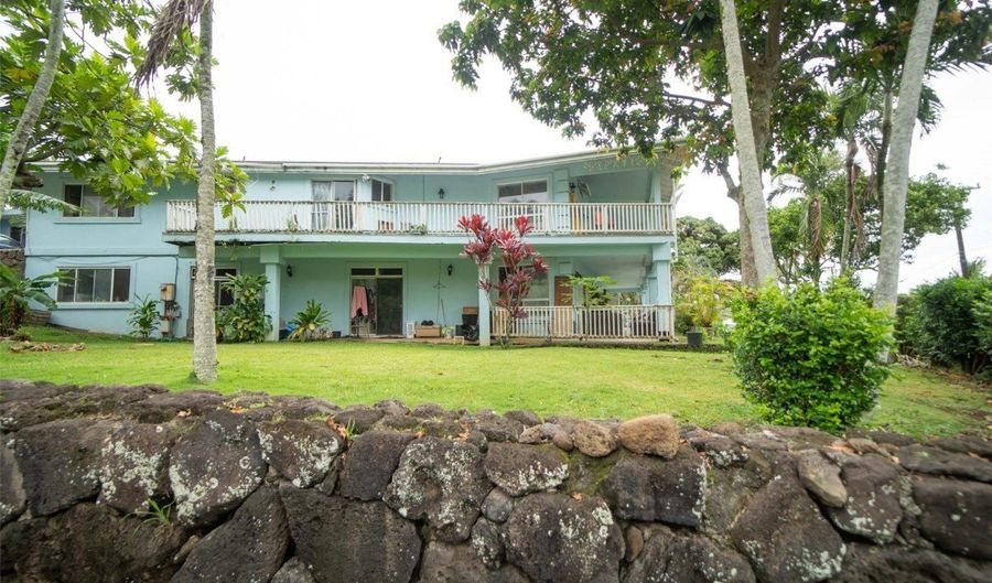 47-726 Kamehameha Hwy, Kaneohe, HI 96744 - 12 Beds, 11 Bath