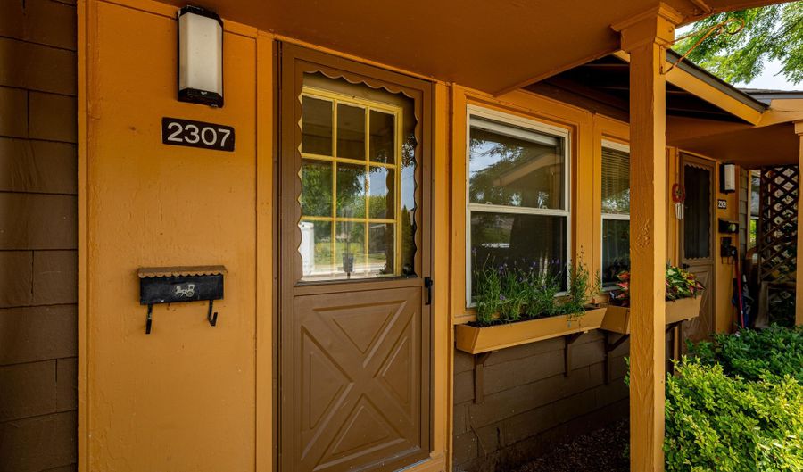 2307 Pittsfield Blvd, Ann Arbor, MI 48104 - 3 Beds, 1 Bath