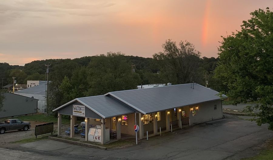 304 S Market St, Alton, MO 65606 - 0 Beds, 0 Bath