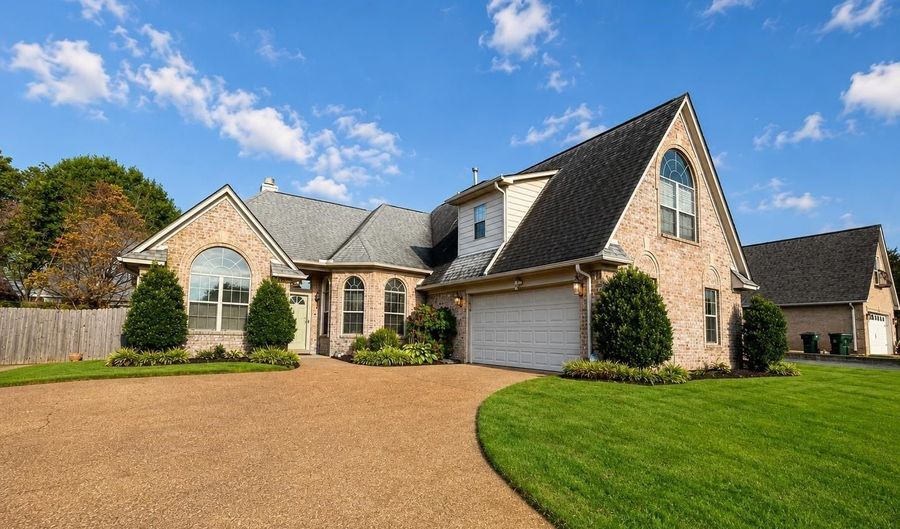 5034 FRENCH BROAD Ln, Bartlett, TN 38135 - 4 Beds, 3 Bath