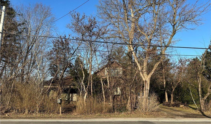 8030 Pyle S Amherst Rd, Amherst, OH 44001 - 2 Beds, 1 Bath