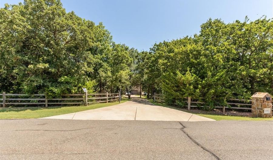 14201 Little Hickory, Arcadia, OK 73007 - 3 Beds, 4 Bath