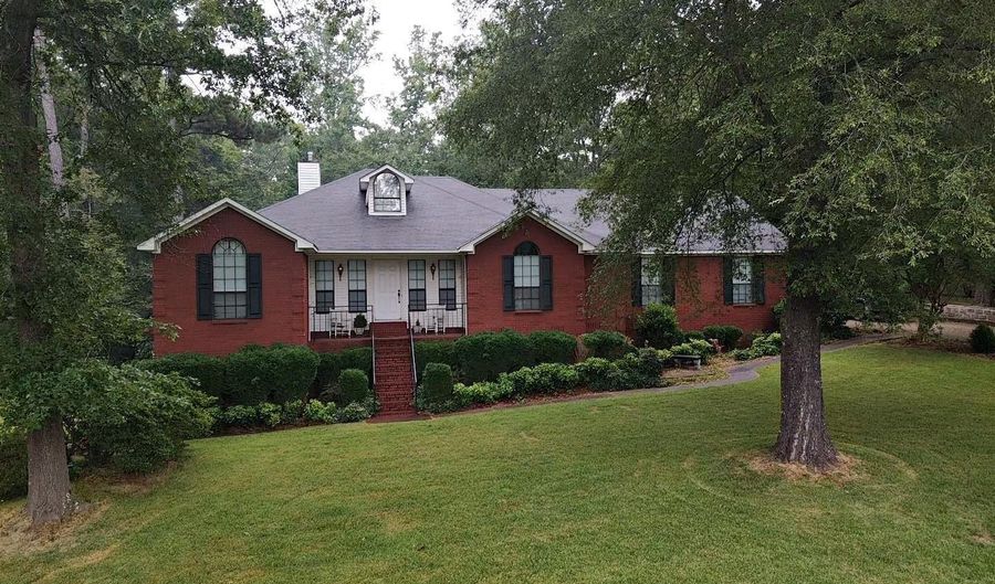 108 Magnolia Dr, Arkadelphia, AR 71923 - 3 Beds, 2 Bath