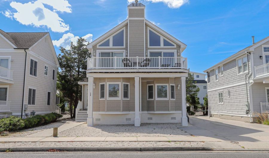128 16th, Avalon, NJ 08202 - 4 Beds, 3 Bath