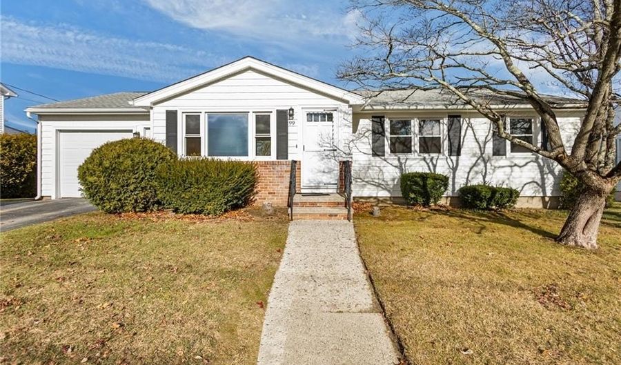 99 Salem Ave, Cranston, RI 02920 - 3 Beds, 1 Bath