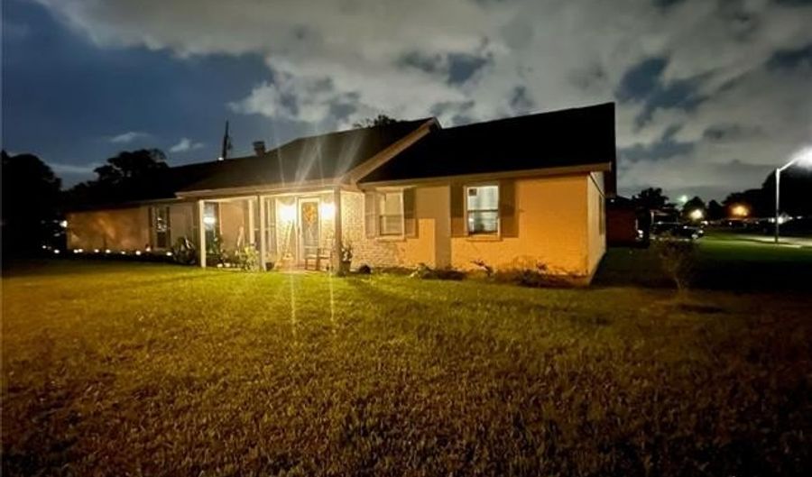 6072 SUMRALL Dr, Baton Rouge, LA 70811 - 3 Beds, 2 Bath