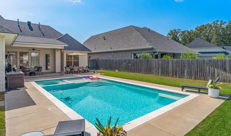 510 Linden Cir, Benton, LA 71006 - 3 Beds, 2 Bath