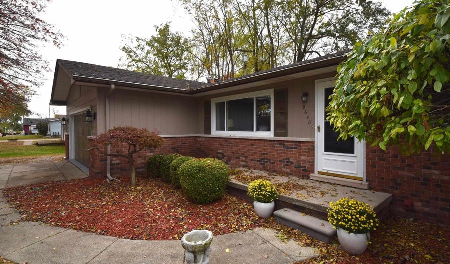 9640 Shady Ln, Algonac, MI 48001 - 3 Beds, 2 Bath