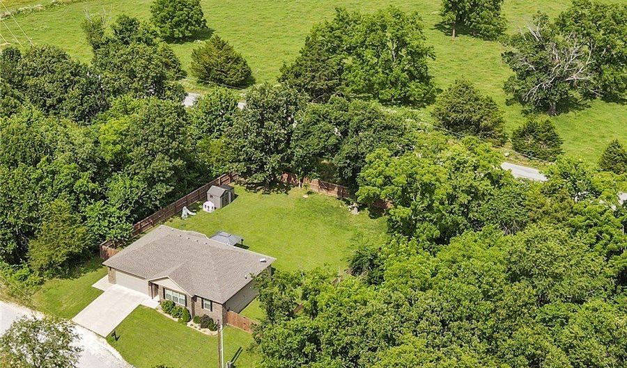 6 Exminster Ln, Bella Vista, AR 72714 - 3 Beds, 2 Bath