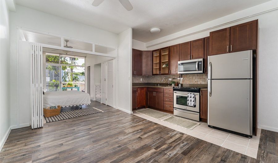 1020 Green St 208, Honolulu, HI 96822 - 1 Beds, 1 Bath