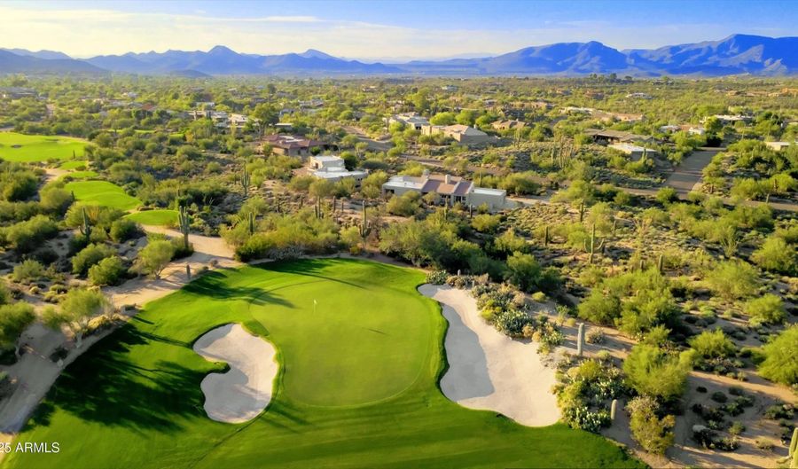 8249 E CAREFREE Dr, Carefree, AZ 85377 - 3 Beds, 2 Bath