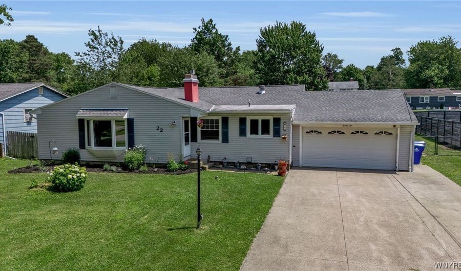 22 Franklin Dr, Angola, NY 14006 - 4 Beds, 2 Bath